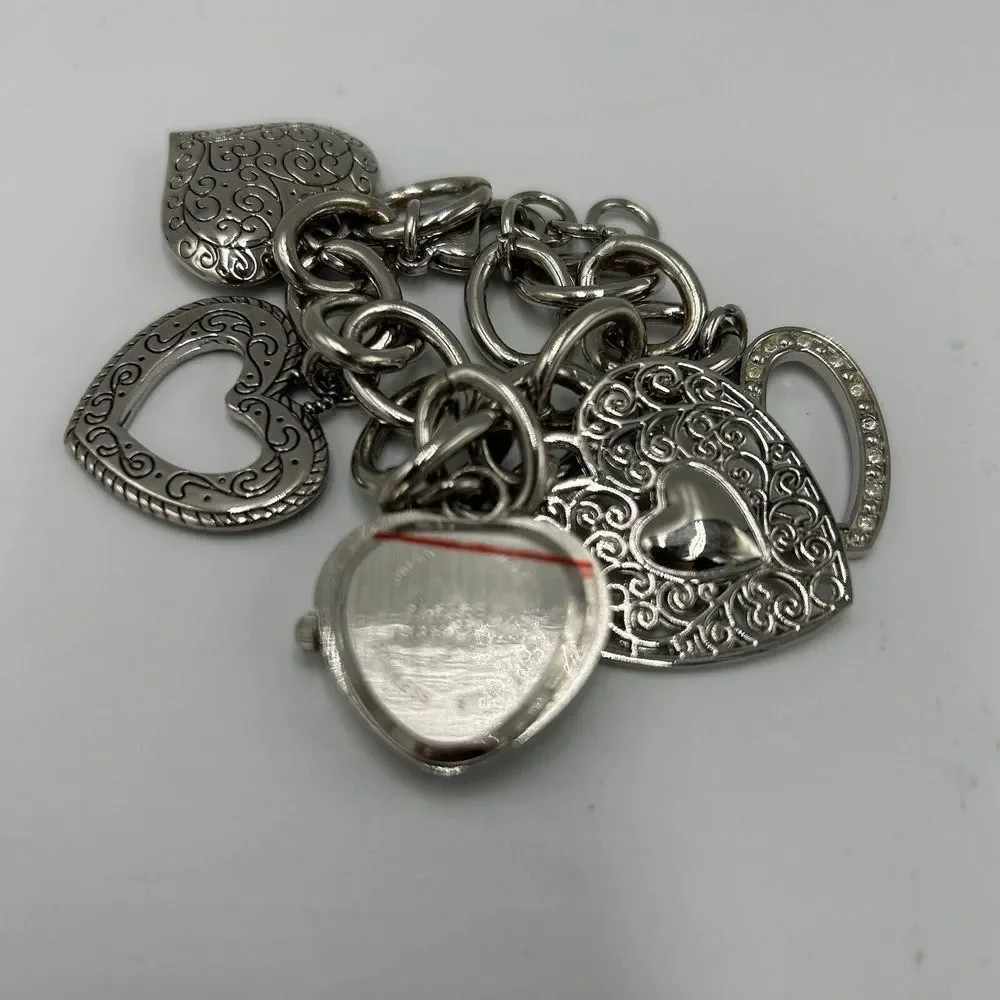 Avon Heart Shaped Charm Bracet Does NOT Work As Is‎
